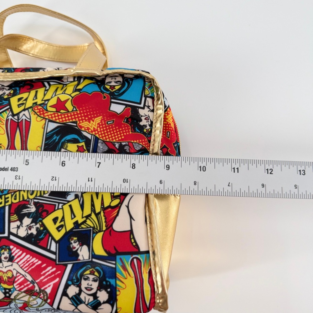 LONDON SOHO NEW YORK Wonder Woman Comic Print Makeup Bag Set Gold Trim 2 Piece - Picture 9 of 13
